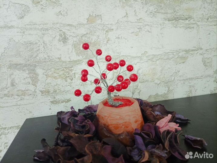 Дерево из бусин