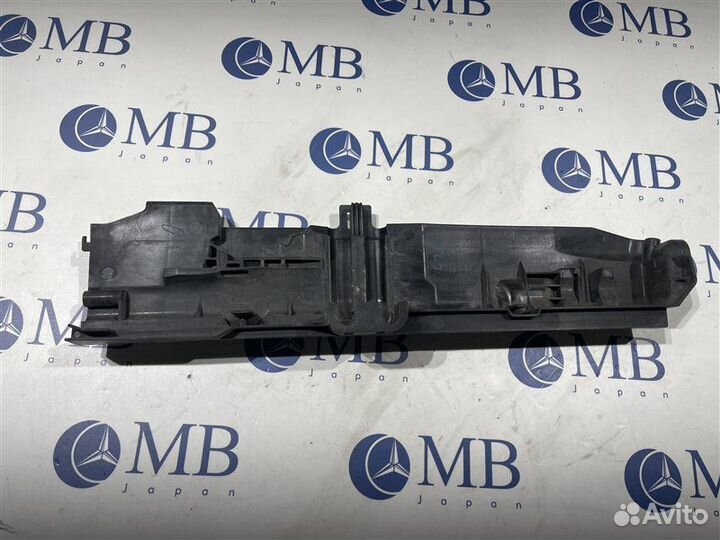 Кронштейн радиатора левый Bmw 3-Series E90 N52B25A