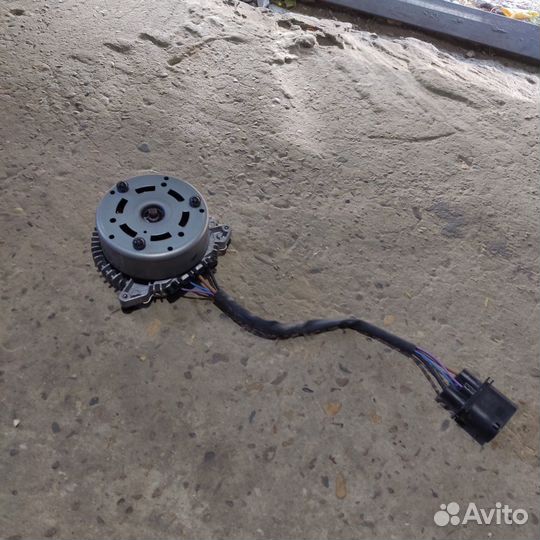 Мотор вентилятора охлаждения передний Haval F7 F7