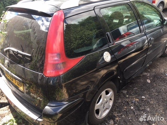 Разбор на запчасти Peugeot 206