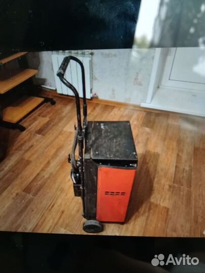 Зарядное устройстводля автомобиля