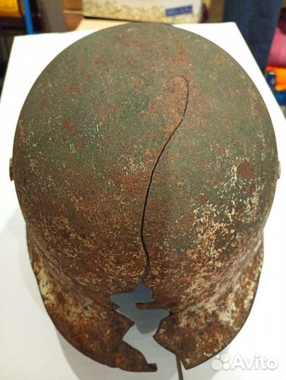 Люк Stug- 3 и каска М 40