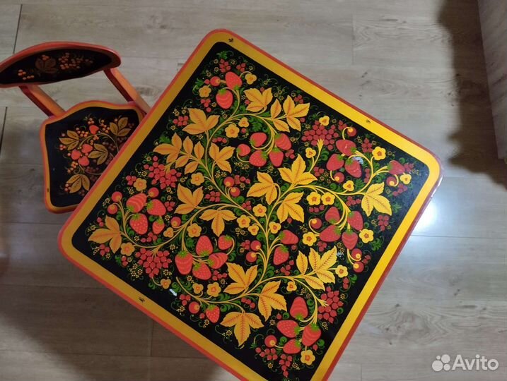 Стол и стул б/у 