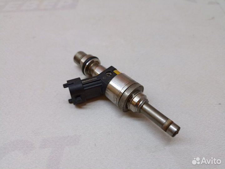 Форсунка топливная Porsche Cayenne Turbo 957