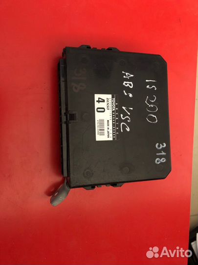 Блок управления ABS Lexus Is 200