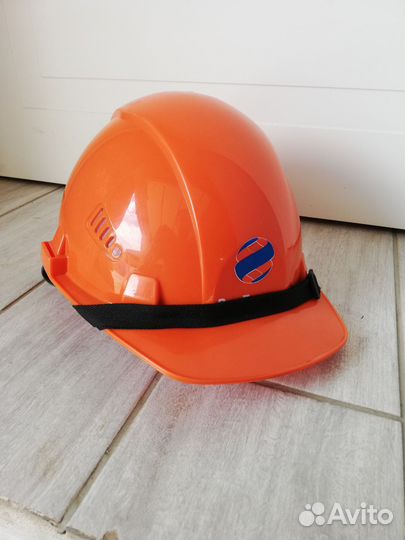 Каска защитная