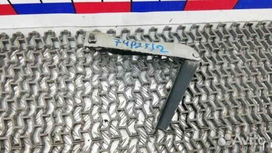 Петля капота ssang yong rexton 1 (74P25D502)