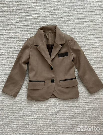 Костюм на рост 104