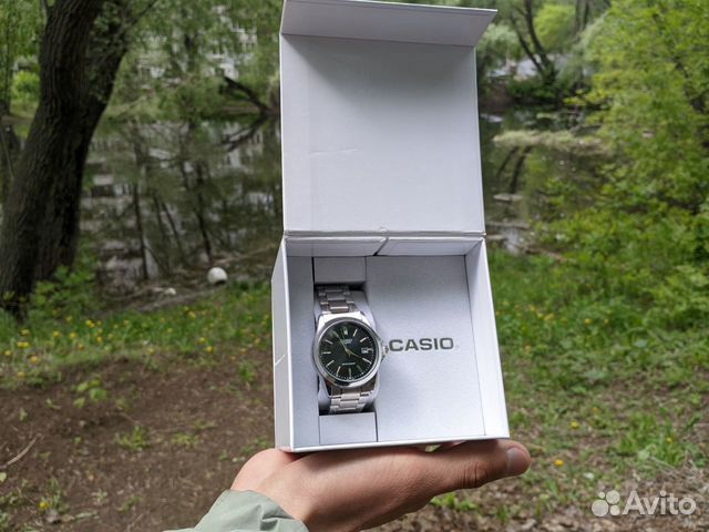 Стильные наручные часы Casio