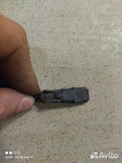 Датчик abs задний Renault Laguna 3