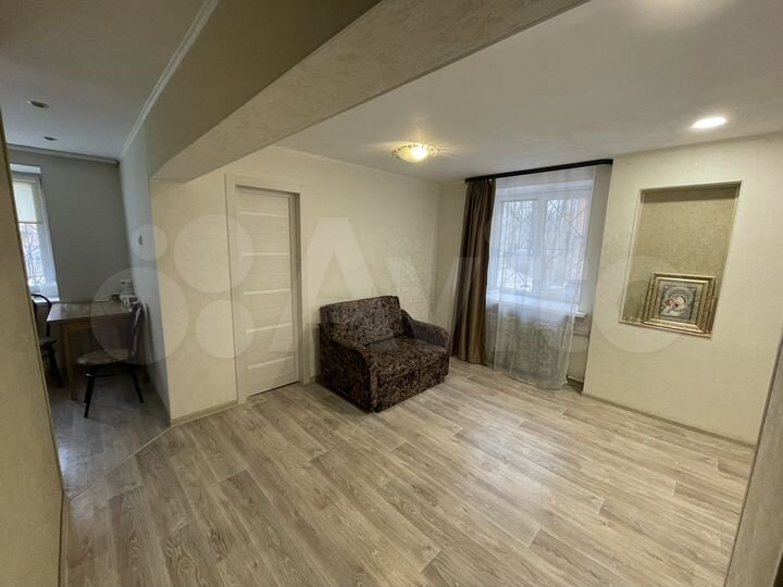 1-к. квартира, 32 м², 1/4 эт.