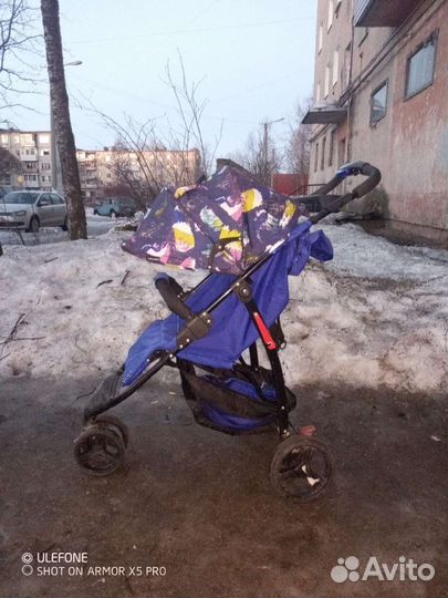 Прогулочная коляска