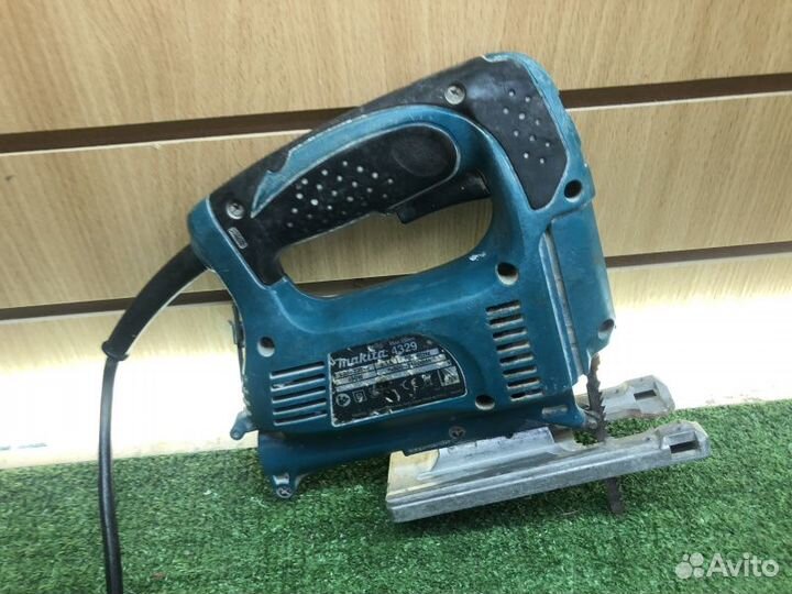 Лобзик Makita 4329