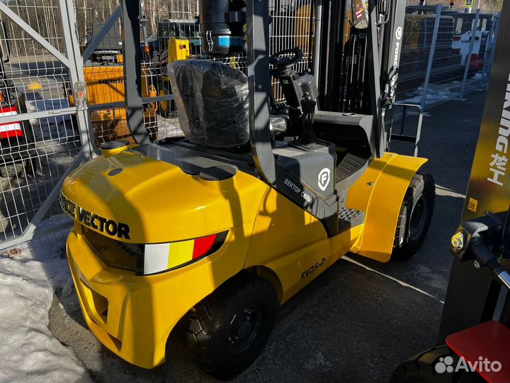 Вилочный погрузчик Force vector FV25-D, 2023