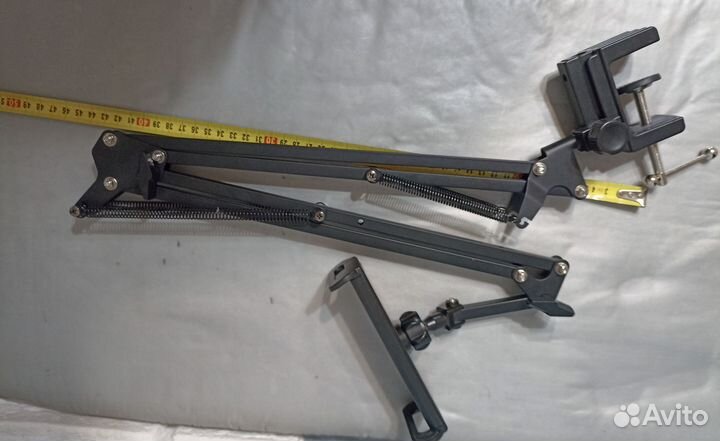 Стойка пантограф для планшета