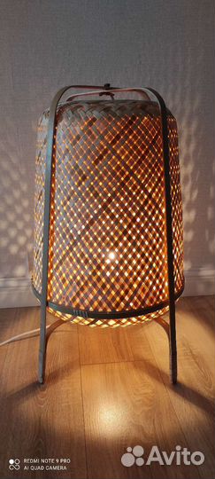 Лампа настольная