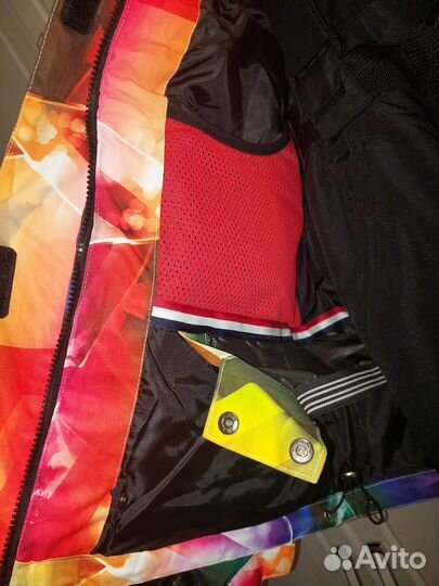 Горнолыжный костюм женский 48 размер