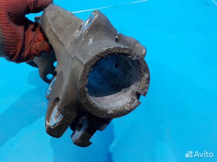 Кронштейн амортизатора передний правый opel Astra