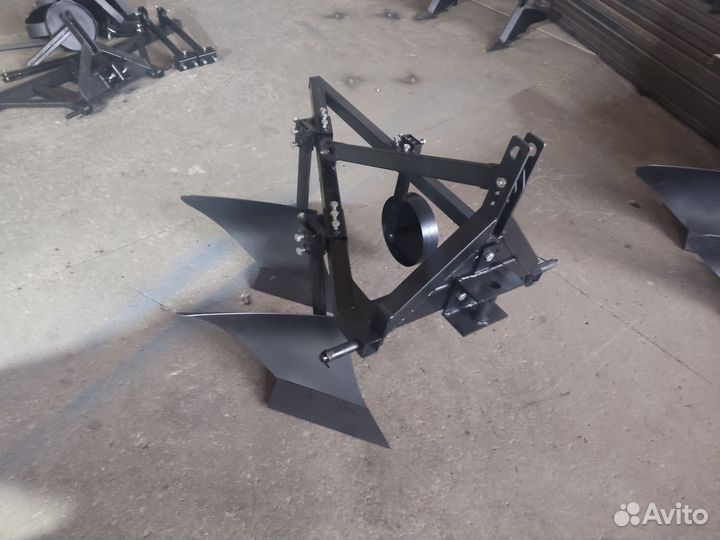 Плуг для минитрактора