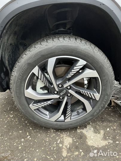 Bridgestone Blizzak DM-V2 235/55 R20