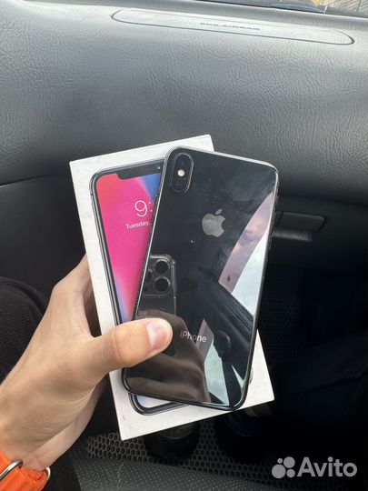 iPhone X, 64 ГБ