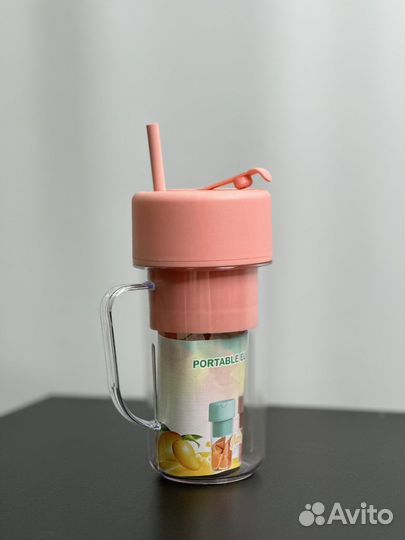 Портативный блендер для смузи с трубочкой