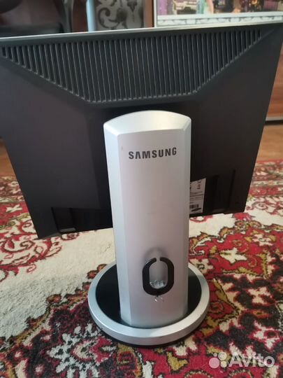 Монитор Samsung syncmaster 740B