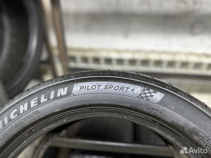 Michelin Pilot Sport 4 245/45 R17 99Y