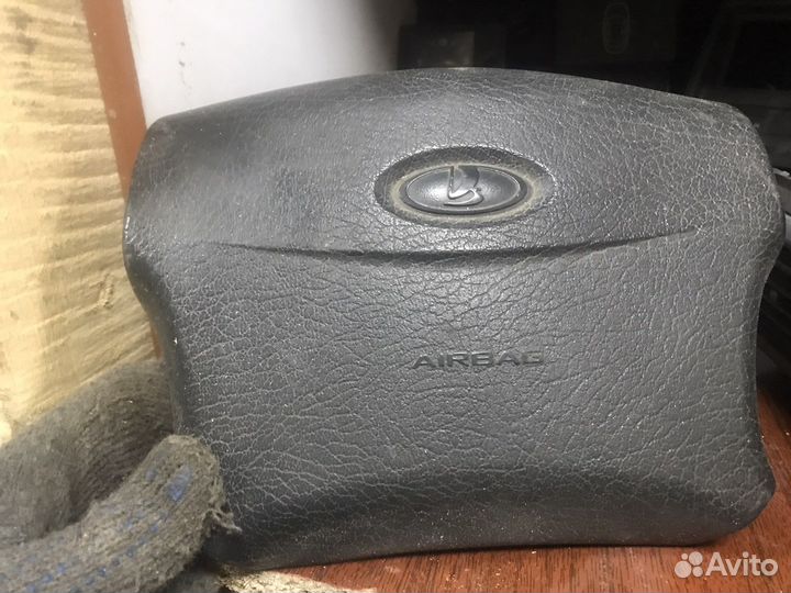 Подушка безопасности priora 1