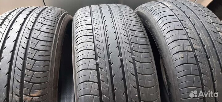 Yokohama BluEarth E70 215/55 R17