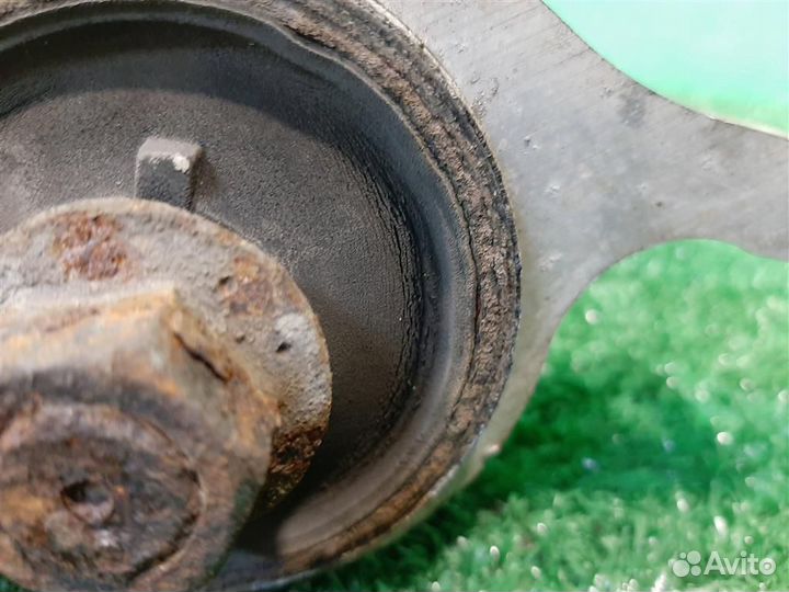 Рычаг передний правый нижний Lexus GS 450H 2007