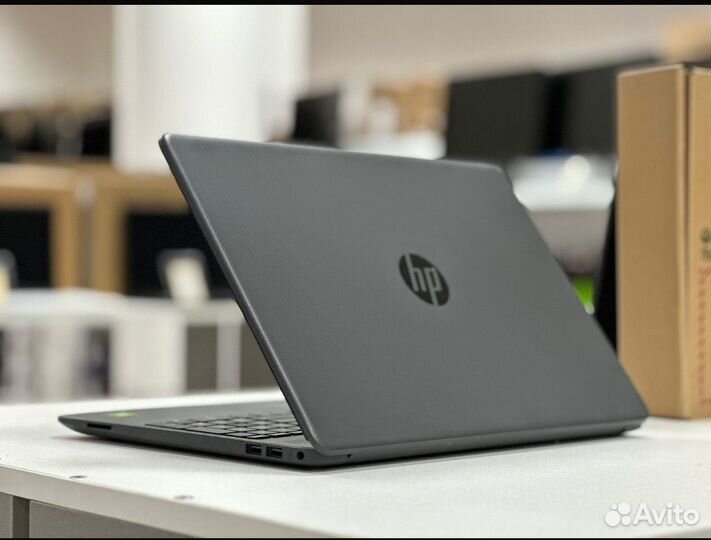 Игровой ноутбук I5-10210U MX-130-2Gb 8/500Gb