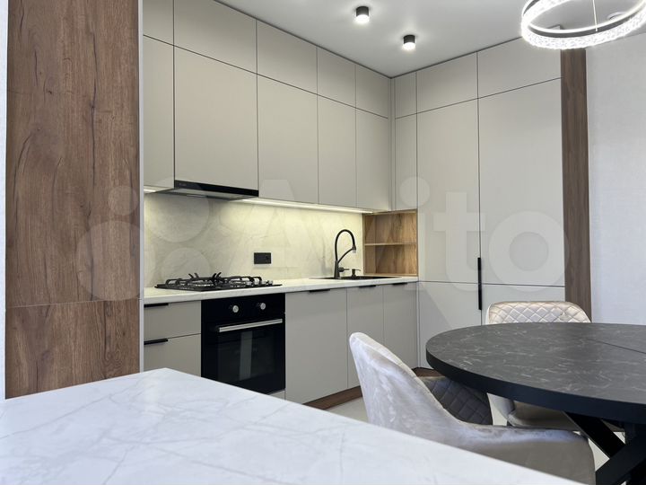 2-к. квартира, 65 м², 7/20 эт.