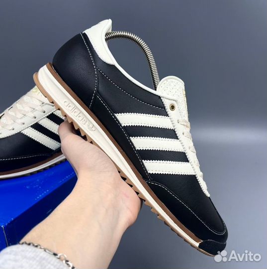 Новинка Adidas SL 72 Core Black Leather