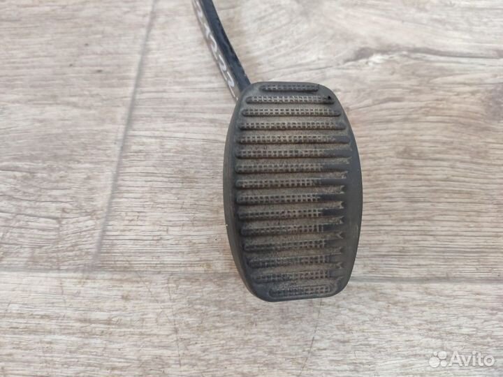 Педаль тормоза Albea Альбеа