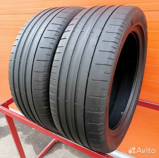 Pirelli P Zero PZ4 245/45 R18