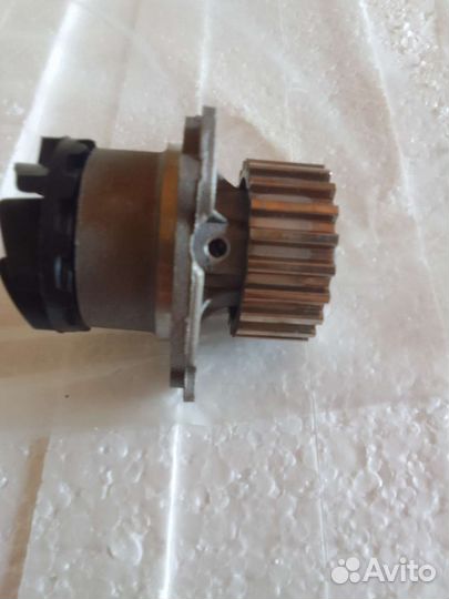 Насос водяной в сборе 2109