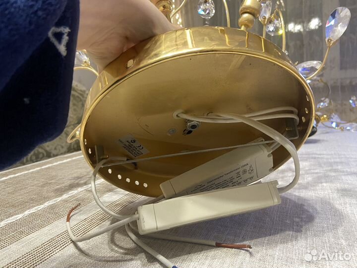 Люстра потолочная с хрусталем и бра