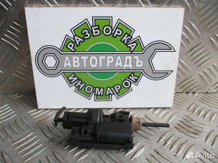 Активатор лючка бензобака Renault Laguna 2 2006