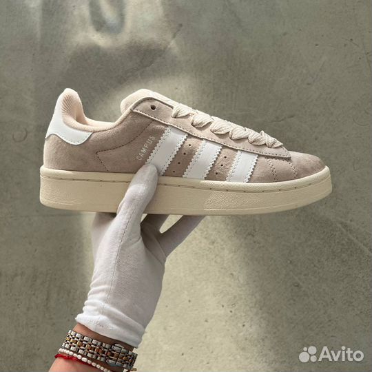 Кроссовки Adidas