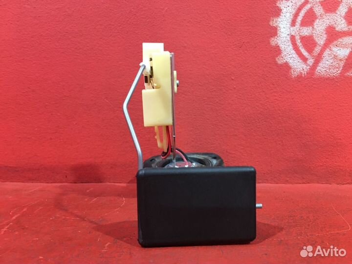 Датчик уровня топлива Mitsubishi Lancer 9