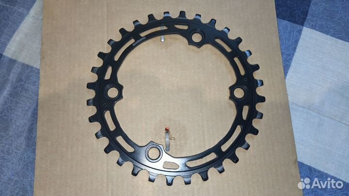 Neutrino Components, Shimano, Maxxis, Meroca, Risk