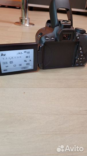 Зеркальный фотоаппарат canon eos 650D