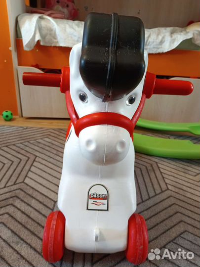 Детская лошадка качалка