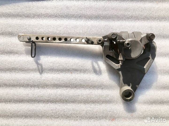 Yamaha FJR 1300 03 задний тормозной суппорт