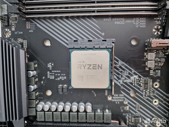 Материнская плата