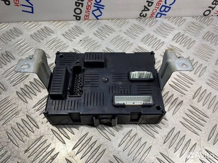 Блок комфорта Nissan Tiida