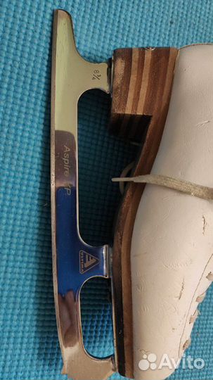 Коньки профессиональные