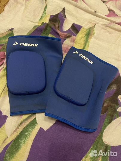 Наколенники demix