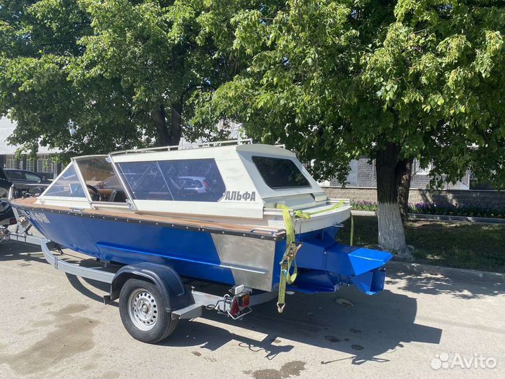 Катер Томь 525